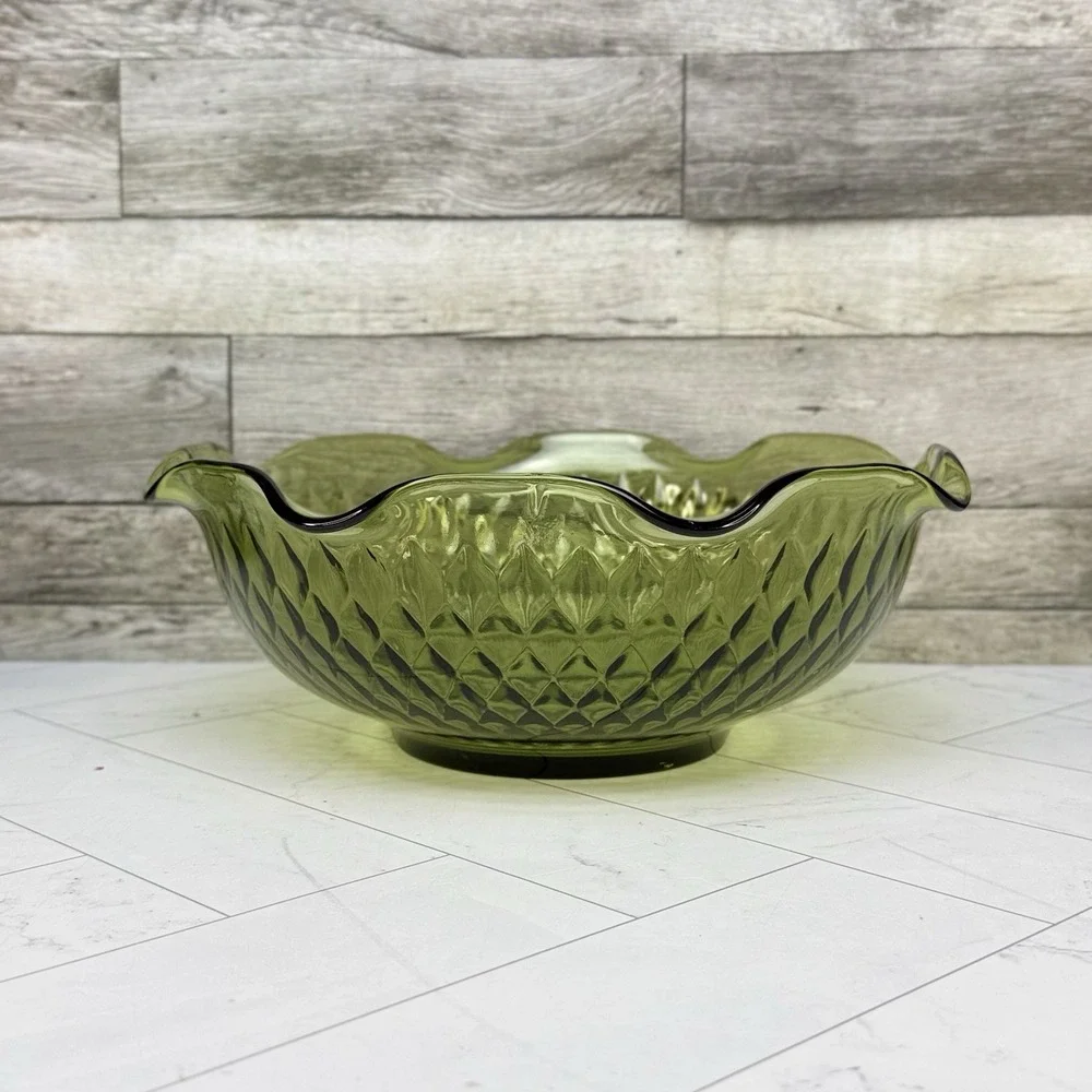 Indiana Glass Avocado Green Diamond Point Ruffled Serving Bowls - Set of 8